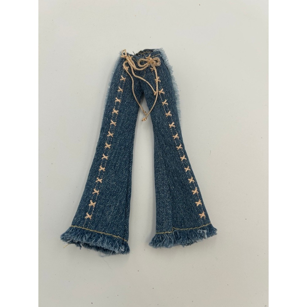 Bratz Strut It Yasmin jeans